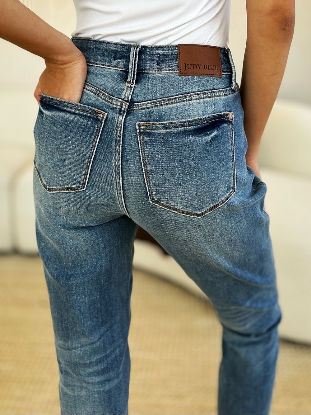 Judy Blue Washed Blue Ankle Crop Mom Jeans A3 - Picture 7 of 10